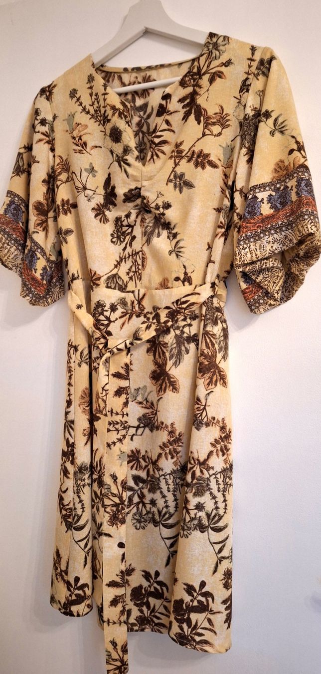Vestiti: Sommerkleid mit Blumenmuster – Usato da Matten b. Interl venduto da iae_cwc7