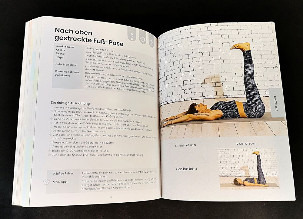 BUCH: YOGA 7