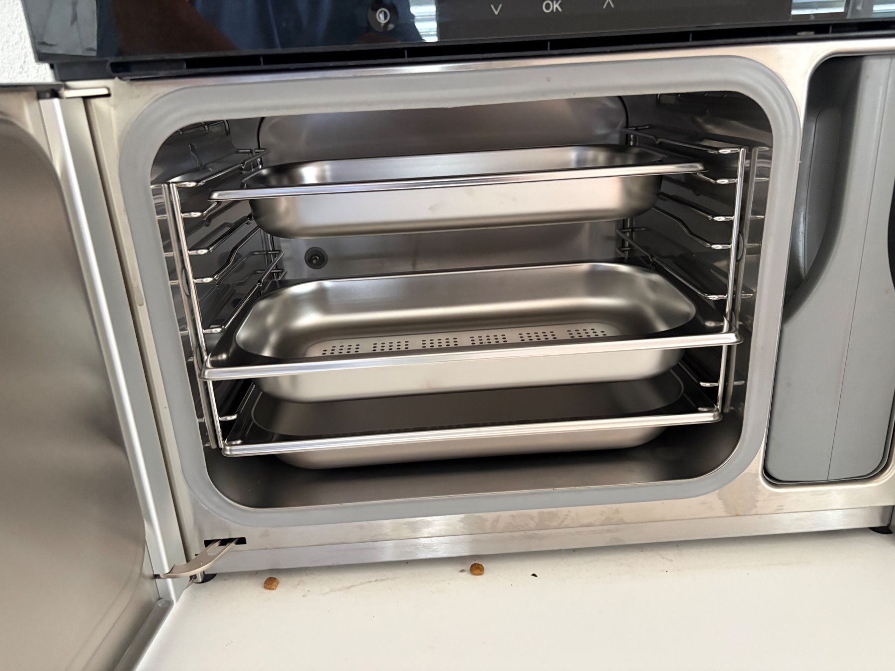 Miele Appareils de cuisine: Dampfgarer Miele DG 6010 – D'occasion à Dübendorf par rogcol 1