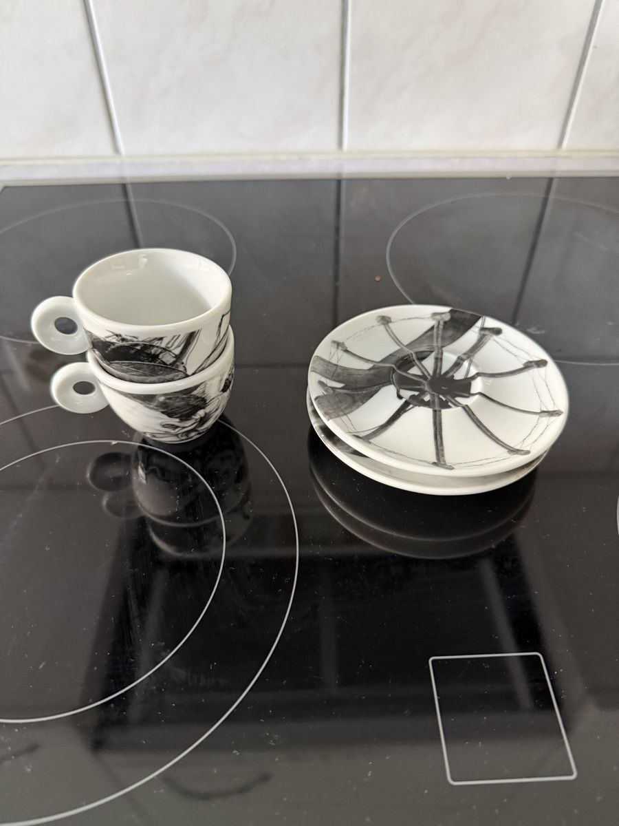 Illy Tazze: 2 x Illy Amici Rare Espresso Cups Set Art Collection – Usato da Zürich venduto da kuengka 5