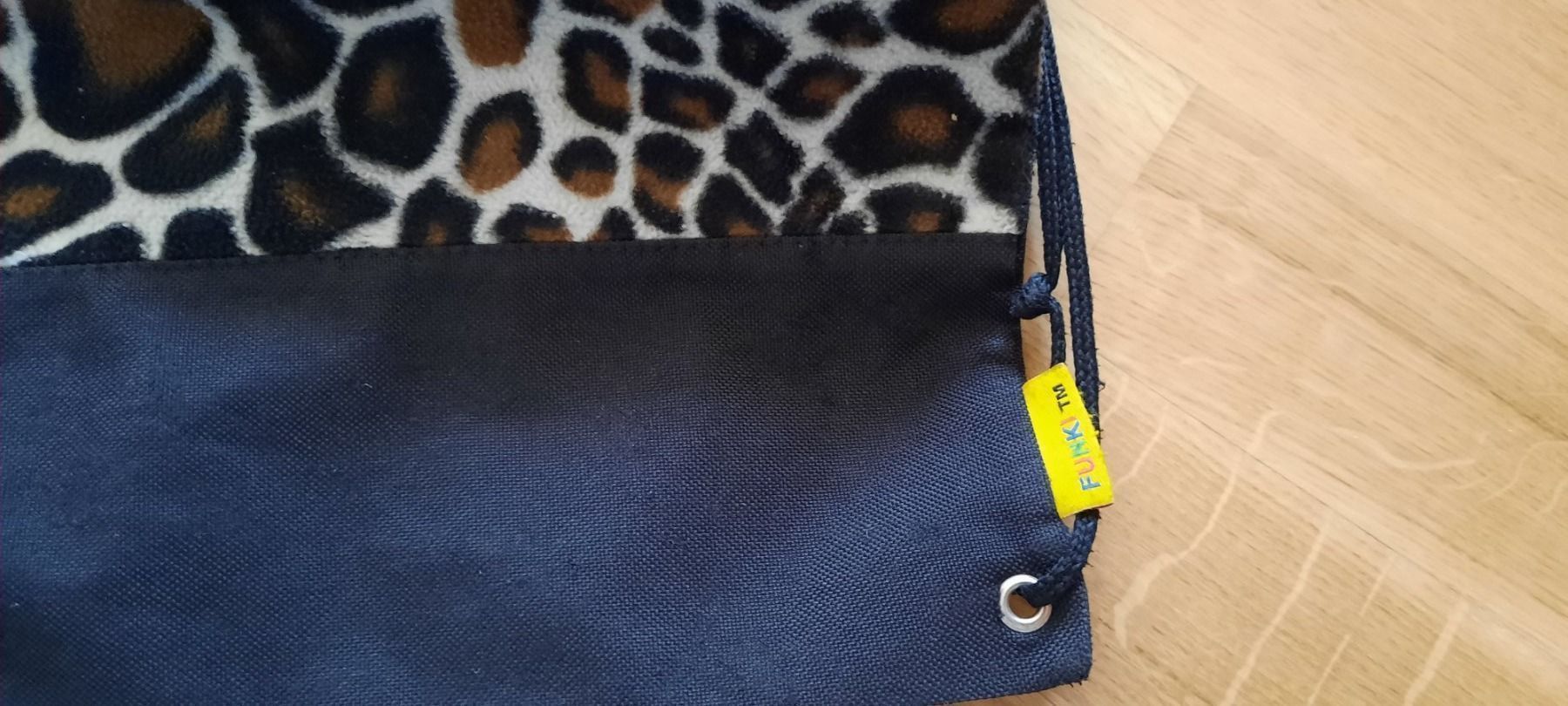Kindertaschen: ***Turnbeutel*** mit Gepardmuster – Gebraucht aus Wädenswil von H2H_Secondhandshop 1