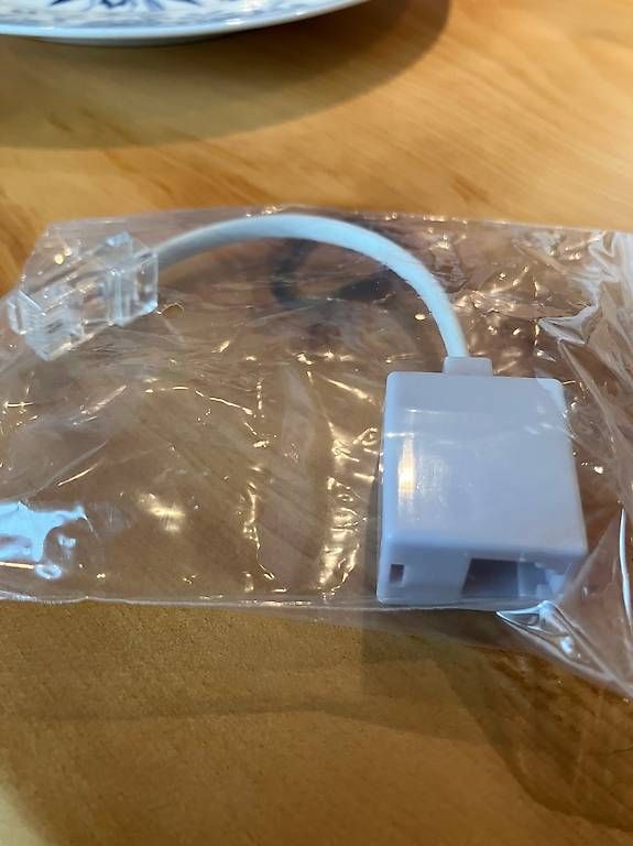 Lecteurs & Adaptateurs: Internet / DSL / Telefon-Adapter – Neuf avec emballage d'origine à Wald ZH par Donald66