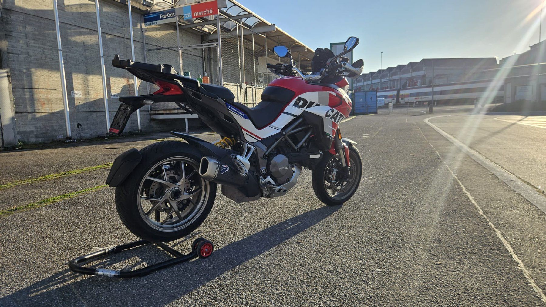 Ducati Strada: Ducati Multistrada 1260 S – Usato da Carouge GE venduto da AutoMotoDrize 3