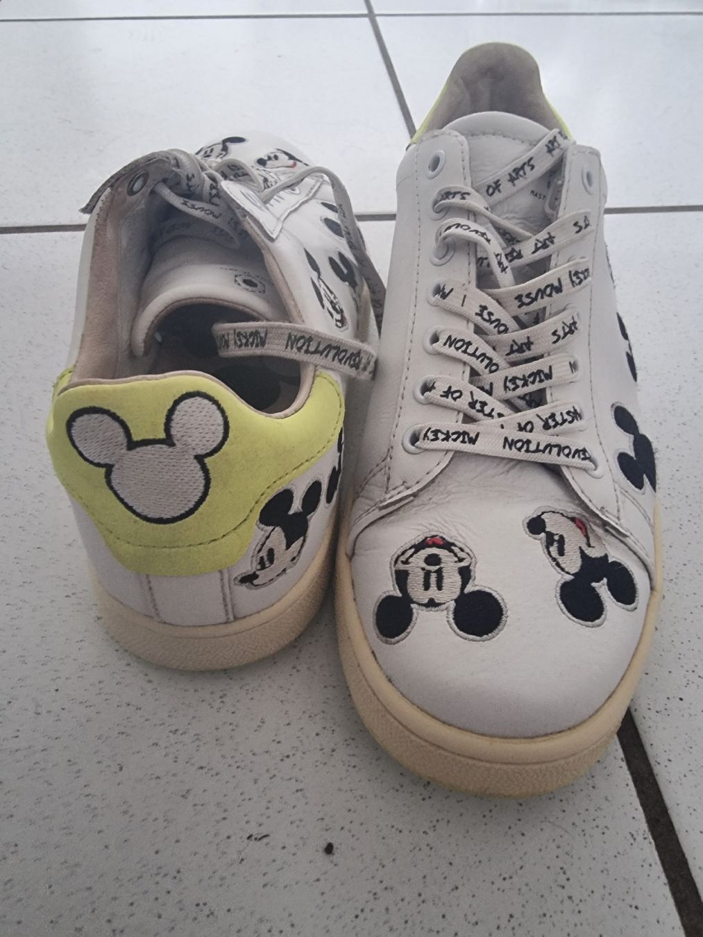 Scarpe da donna: Sneaker aus Leder Grösse 39 – Usato da Sachseln venduto da Ohlala-Shop 1