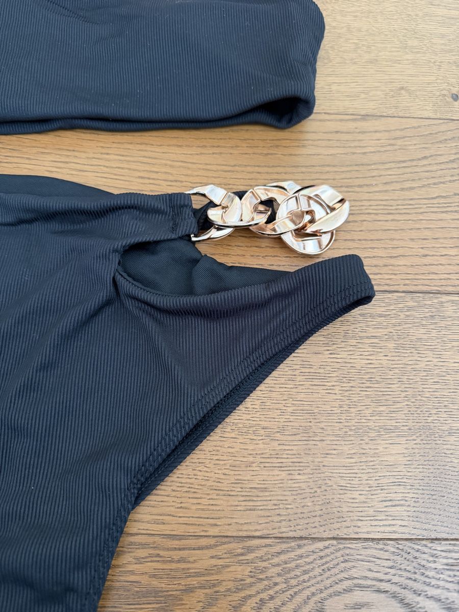 Costumi da bagno & Bikini: Schwarzer Bikini mit Goldkette, Gr. M - Neu – Nuovo (secondo la descrizione) da Bassersdorf venduto da Sandy456 1