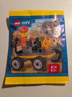 LEGO City 952502 Builder with Buzzsaw Vehicle paper bag