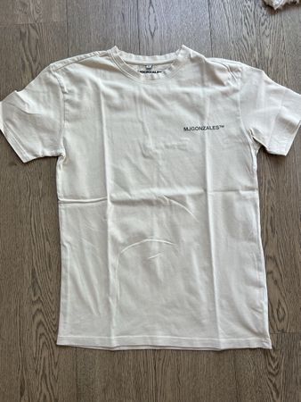 MJGonzales™️ T-Shirt in Beige, Grösse S, Top Zustand!
