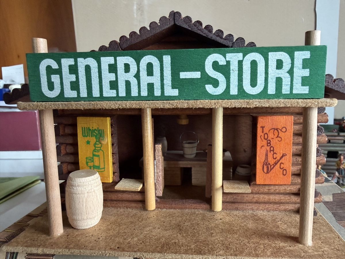 Spielzeuge: General Store – Gebraucht aus Freienwil von Herr_Hens 1