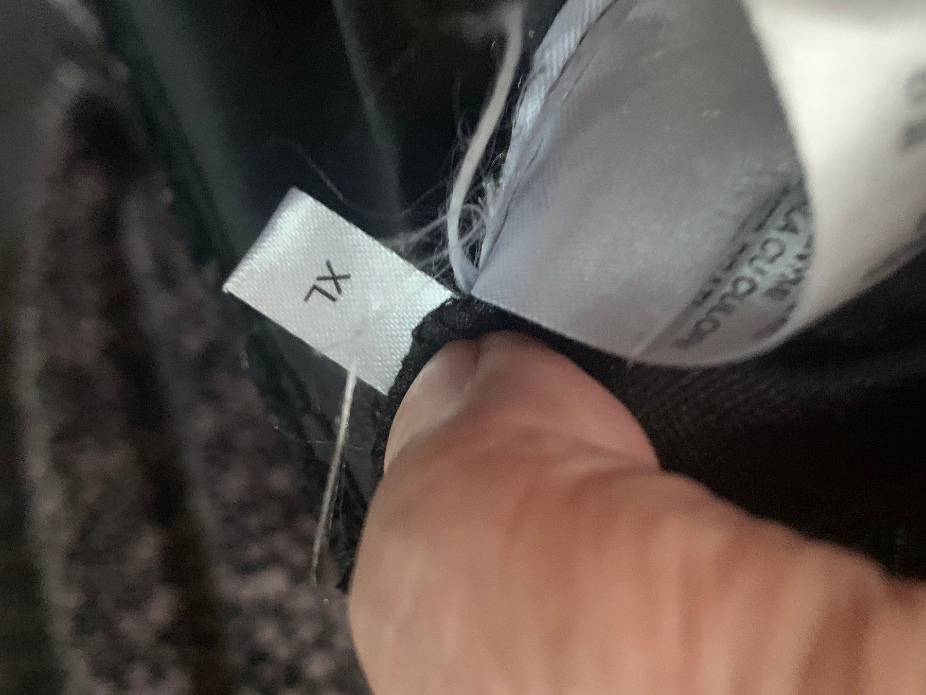 C&A Kleider: Kleid, Grösse L-XL, schwarz mit Blumenmuster – Gebraucht aus St. Gallen von Miousch 4