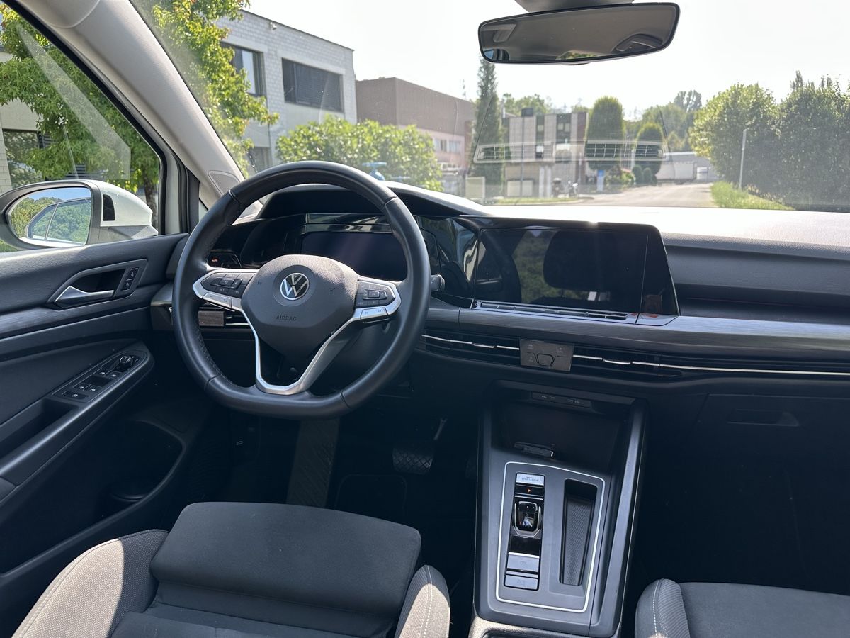 VW Automobili: Golf 8 150cv eTSI Style – Usato da Vevey venduto da ttdussart 2