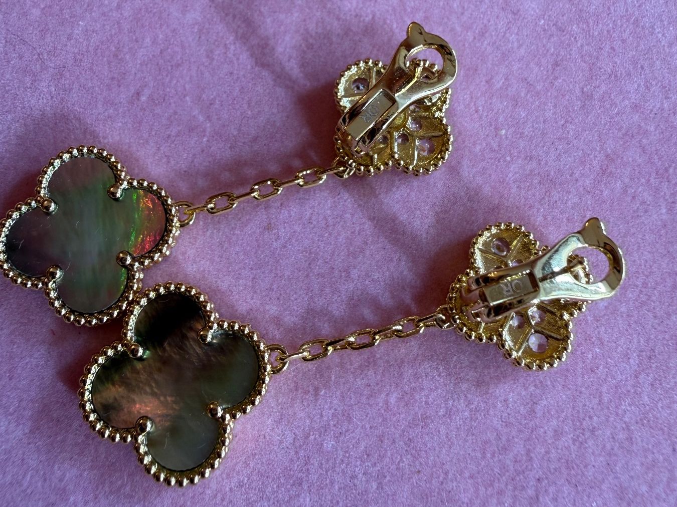 Ohrringe & -stecker: Boucles d'oreilles trèfle, plaqué or – Neu und originalverpackt aus St-Maurice von Sandrinette123 3