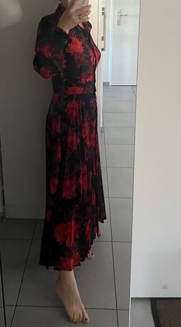 Kleider: Reserved Maxihermkleid Gr 34/36 tragbar – Neu (gemäss Beschreibung) aus Neerach von romiping 1