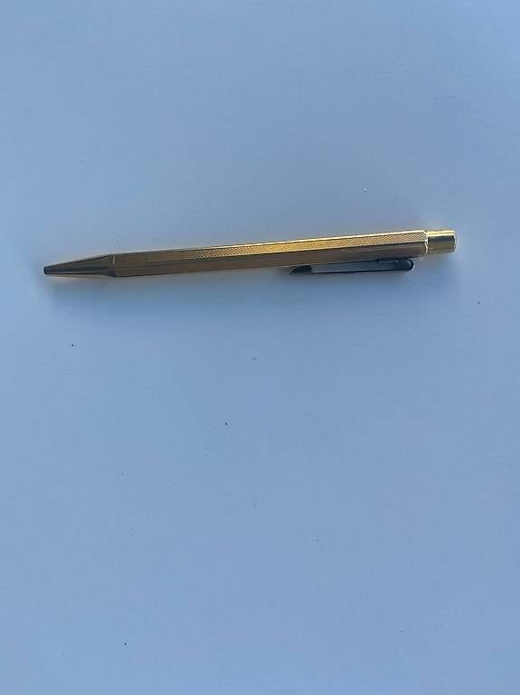 Penna & Evidenziatori: stylo à bille caran d'ache – Usato da Genève venduto da jeanbe1