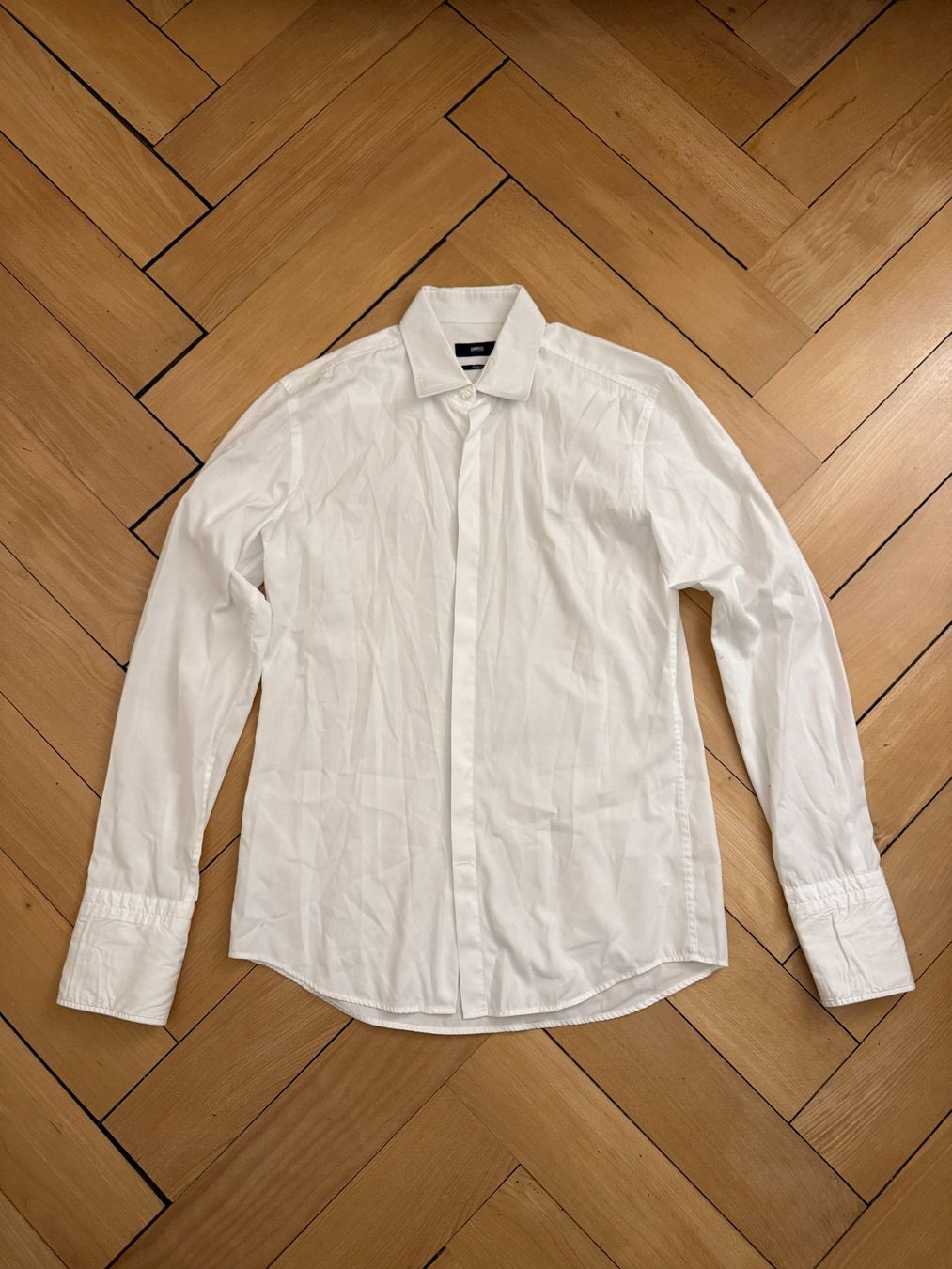 Hugo Boss Camicie: HUGO BOSS - Hemd weiss 40 (M) – Usato da Zürich venduto da Diazaio