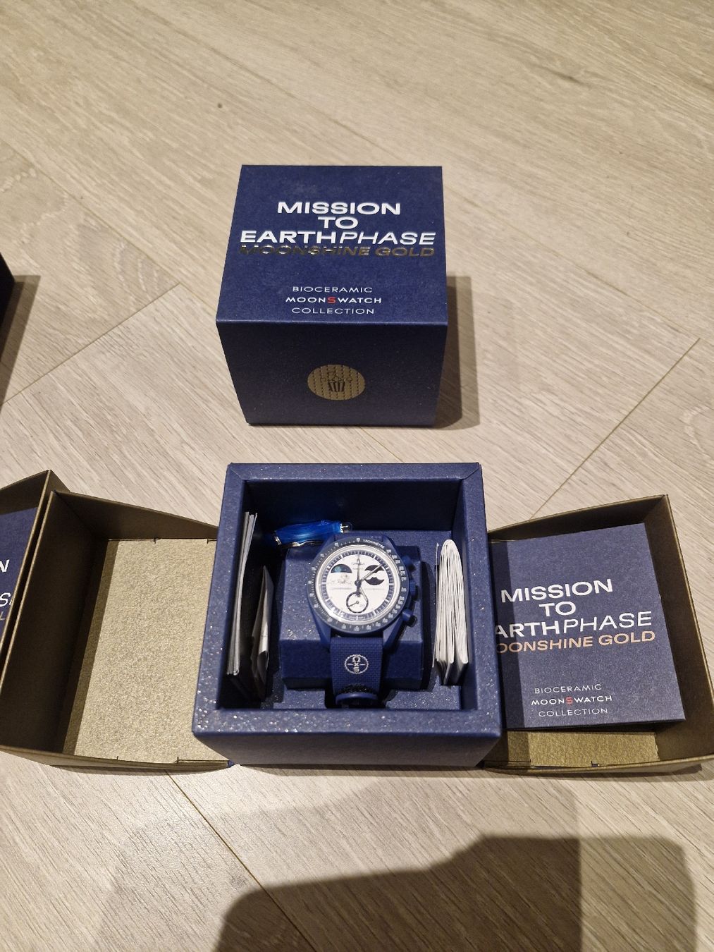 Swatch Orologi: Swatch Moonshine gold – Nuovo e nell'imballaggio originale da Chapelle sur Moudon venduto da bobbylatruffe 3