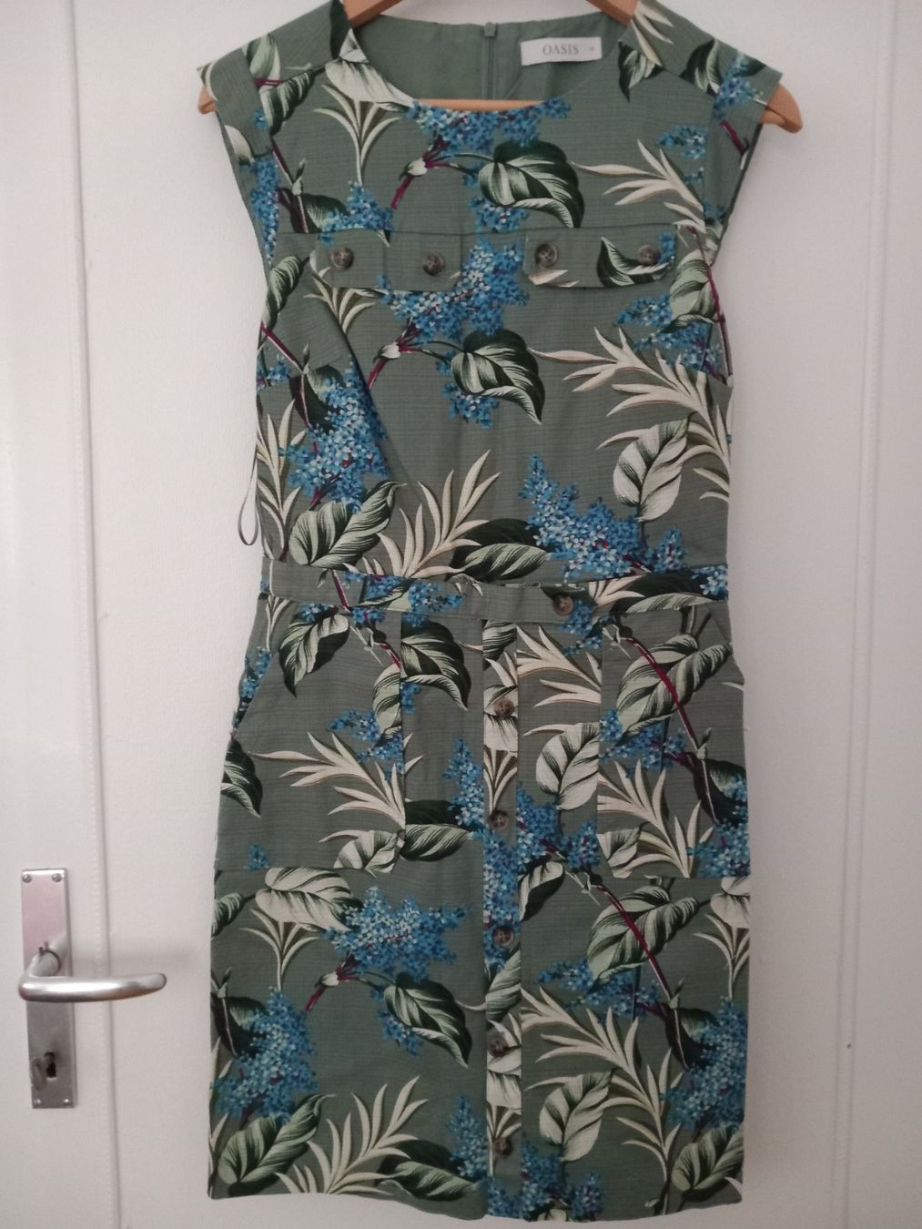 Vestiti: Robe Oasis t. 10 UK – Nuovo (secondo la descrizione) da Lausanne venduto da jess090