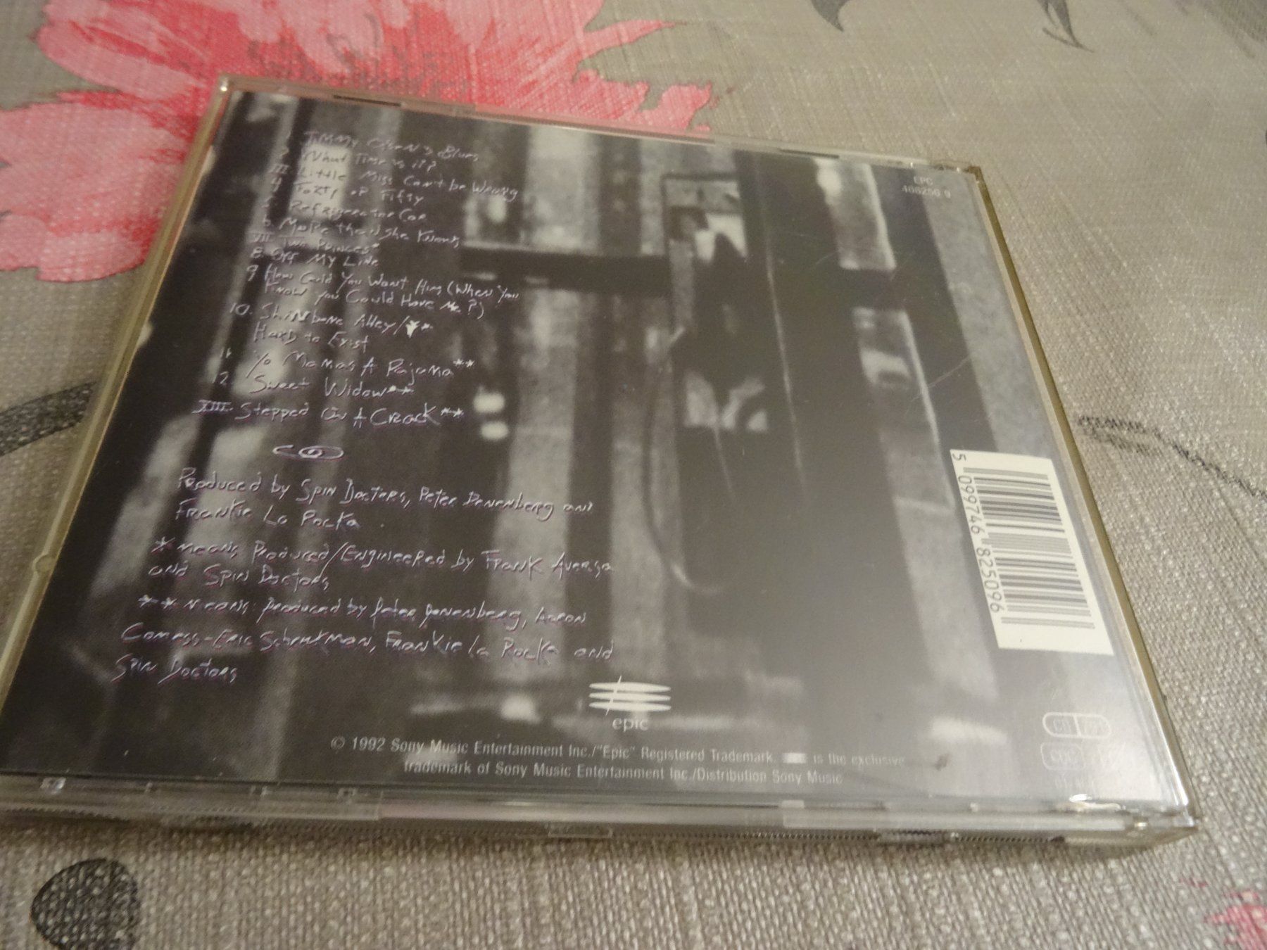 CDs: Spin Doctors - Pocket full of Kryptonite CD – Gebraucht aus Olten von Disc-Ausverkauf 1