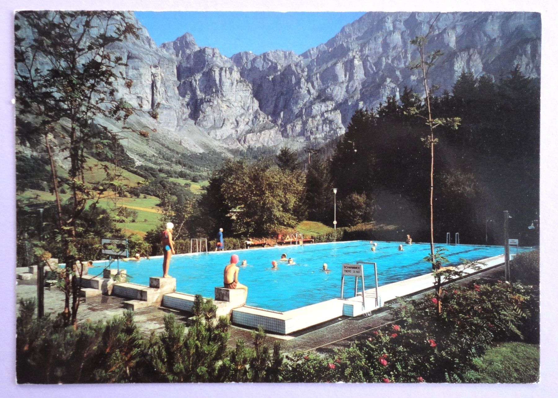 Cartoline postali: Leukerbad 1401 m, Schwimmbad mit Gemmipass – Usato da Fétigny venduto da Billy2miny