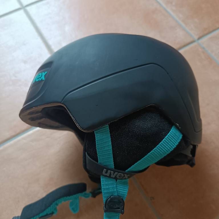 Caschi: Uvex Skihelm neuwertig, Gr. 49-51cm – Usato da Hofstetten SO venduto da lil_6dxv 2