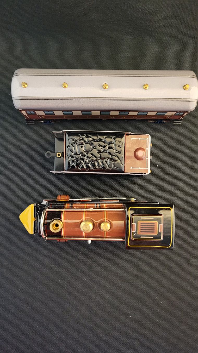 Spielzeuge: Blech-Eisenbahn LNER 2081 PULLMAN mit Schlüssel-Aufzug – Neu und originalverpackt aus Basel von spinne02 4