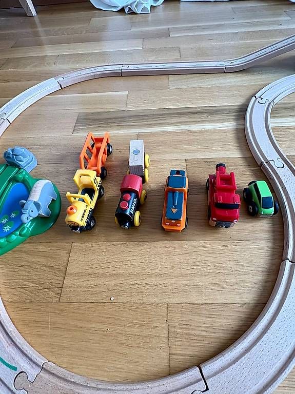 Brio Giocattoli: Circuit et trains BRIO – Usato da Nyon venduto da cin_v5bd 1