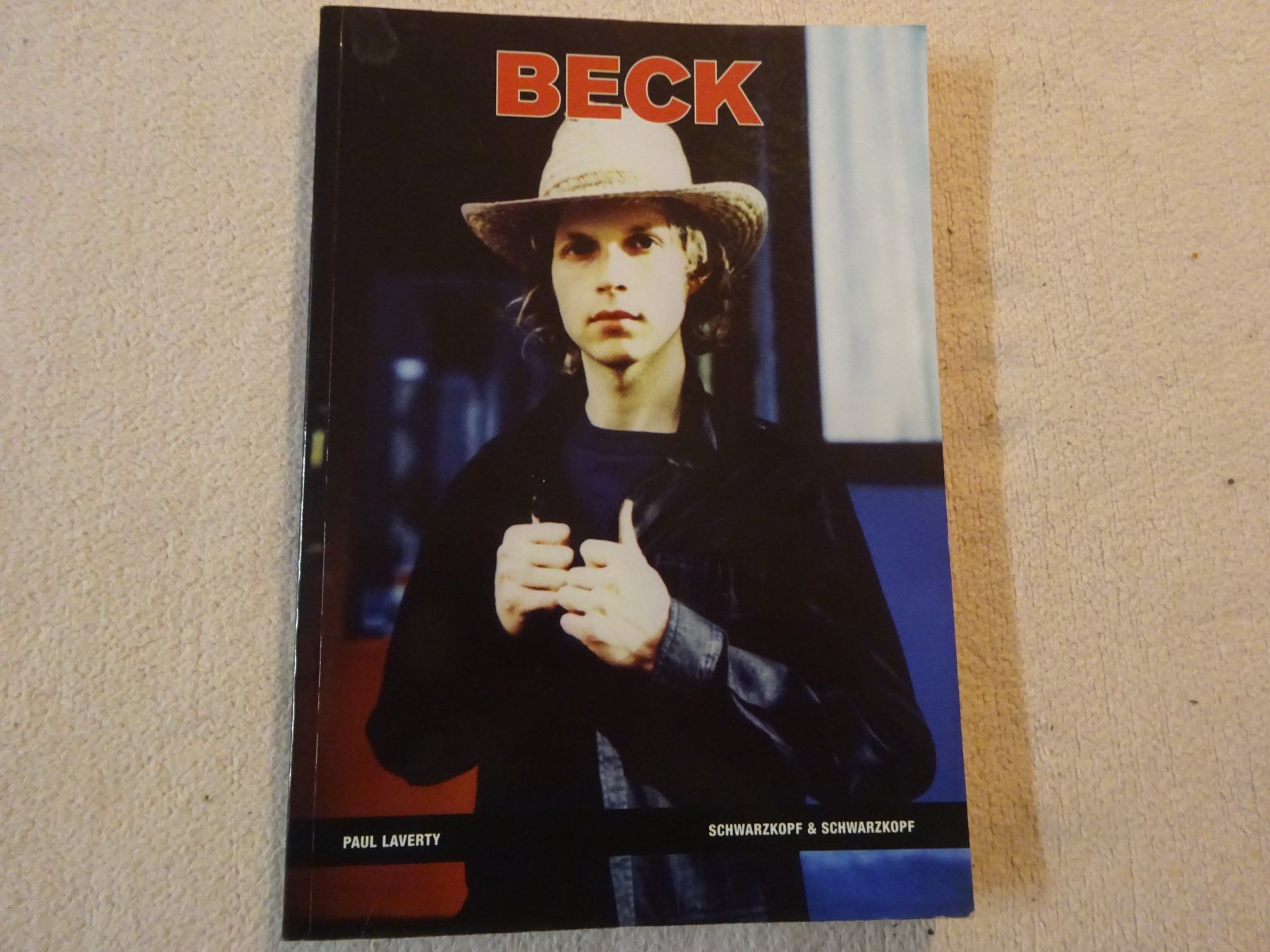 CD: BECK ** DAS BUCH ** SCHWARZKOPF – Usato da Luzern venduto da xrayspex99
