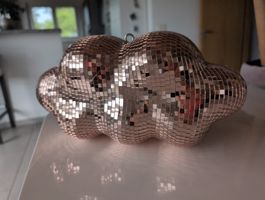 Boule disco nuage rose décorative