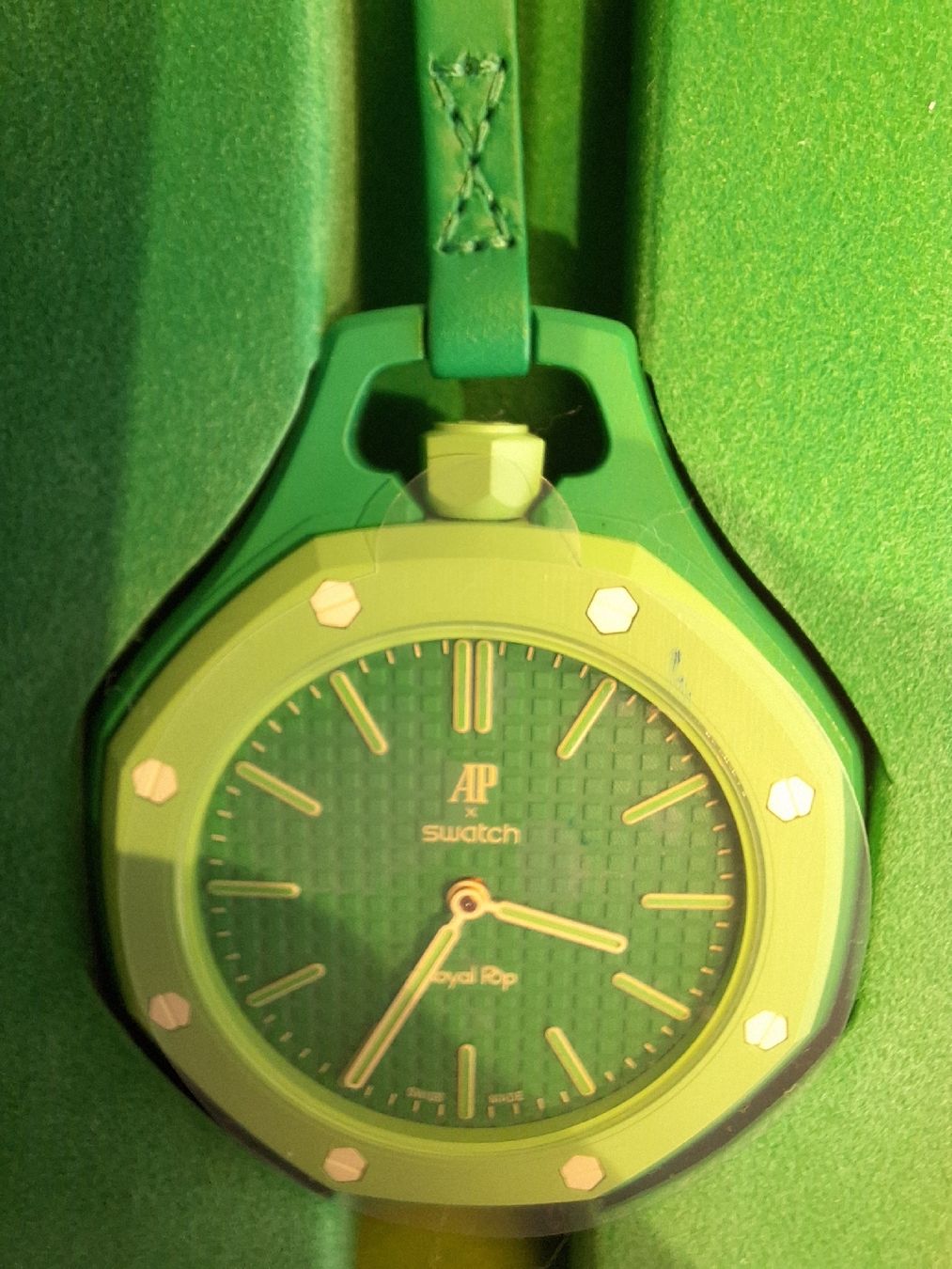 Swatch Orologi: Swatch x Ap Royal Pop Green – Nuovo e nell'imballaggio originale da Allschwil venduto da SimauK 2