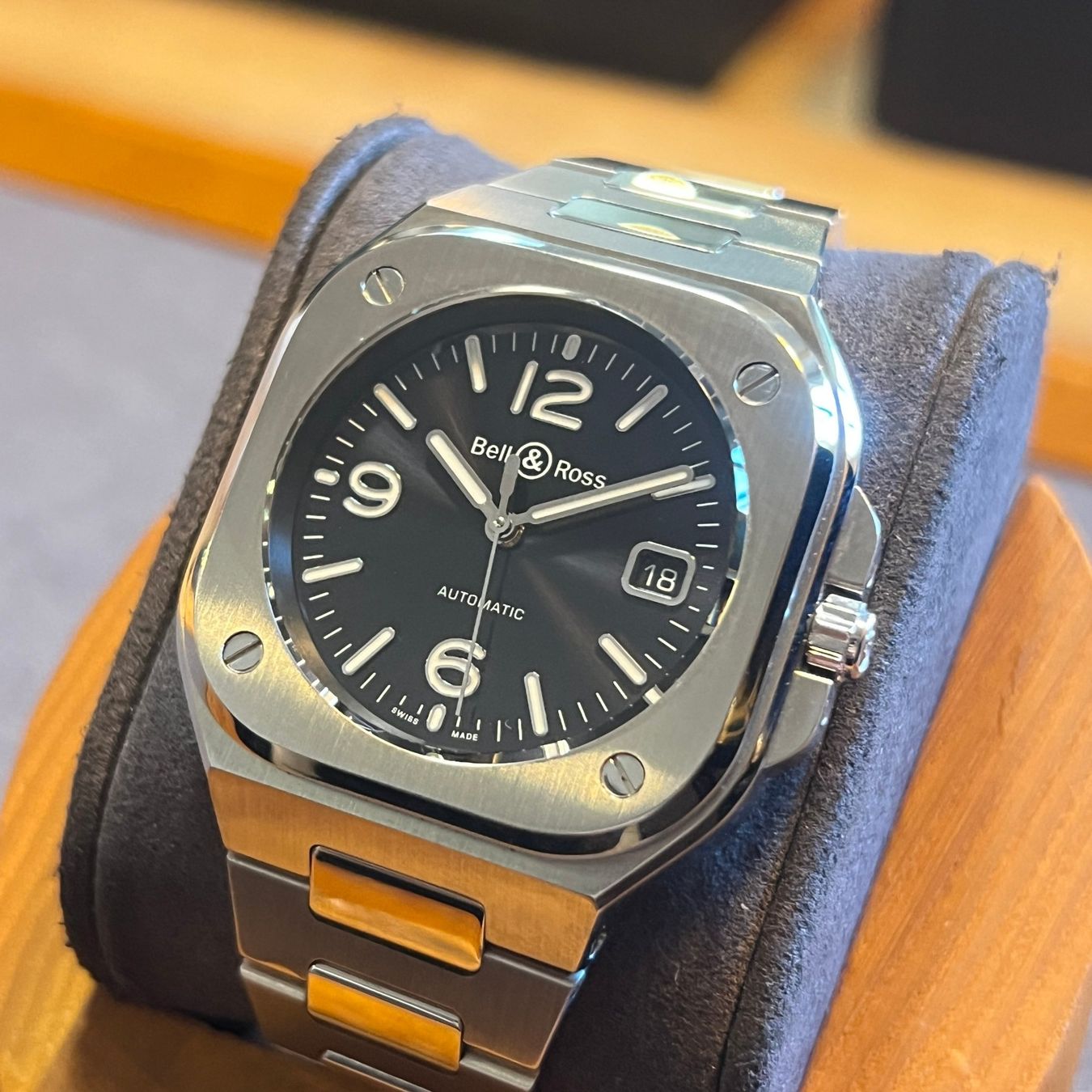Bell & Ross Uhren: Bell & Ross Black Dial Automatic Date Full Set BR05A-BL-ST/S – Gebraucht aus Carouge GE von Watchaser 2