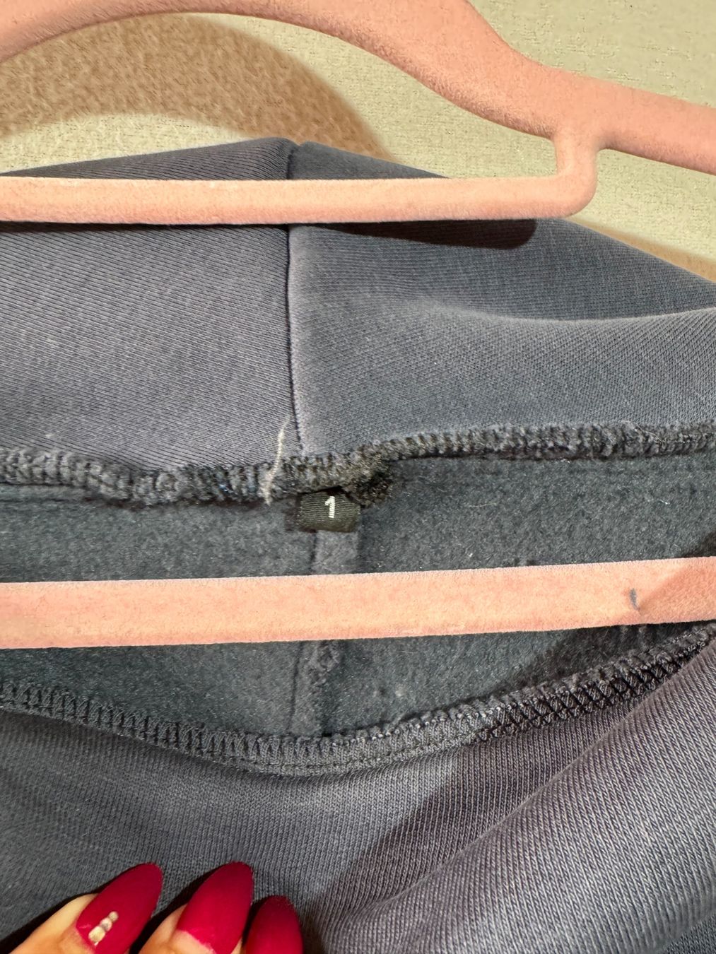 Pulls & Sweat-shirts: Grauer Pullover ca Gr M/L – D'occasion à Grosswangen par second_hand_dress 1