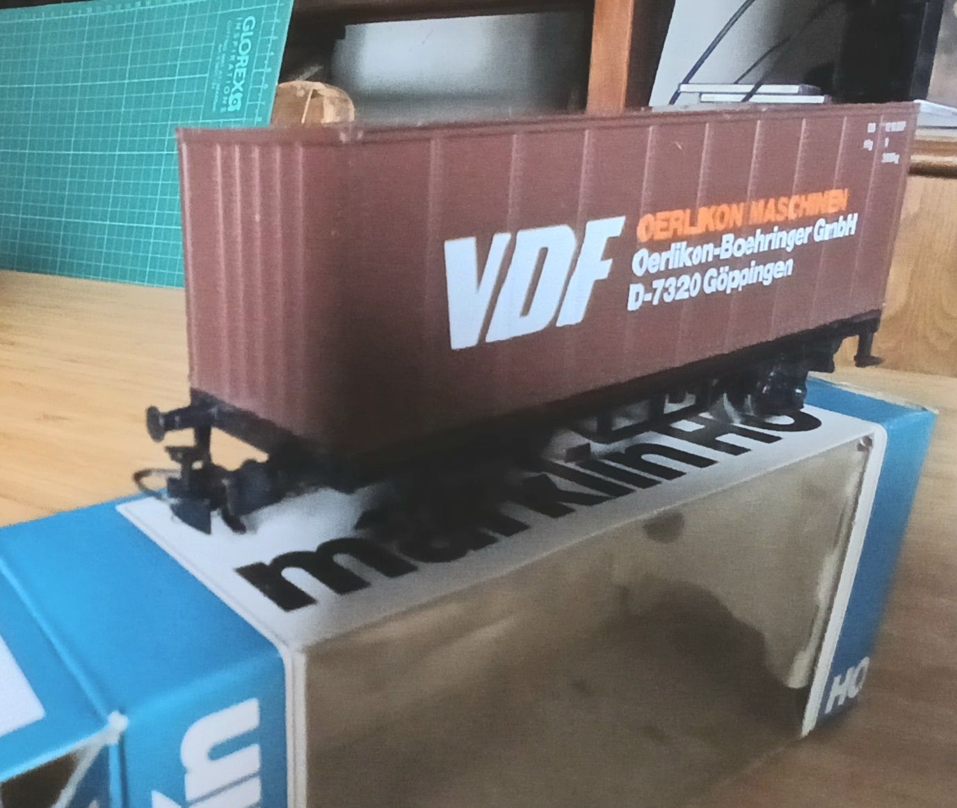 Märklin Modelleisenbahnen: Märklin HO 4455 ,1 wagon marchandise "VDF" – Gebraucht aus Moutier von 2CC2.3402 1