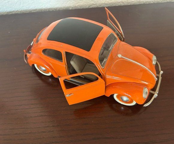 Volkswagen Modellautos: Coccinelle VW Käfer, orange – Gebraucht aus Bubikon von dialabarla 3