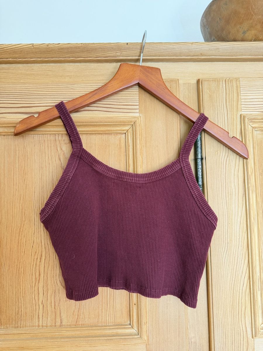 Pull&Bear Top: Pull&Bear Crop Top Bordeaux Engel | M – Usato da Samedan venduto da K7kgh 1