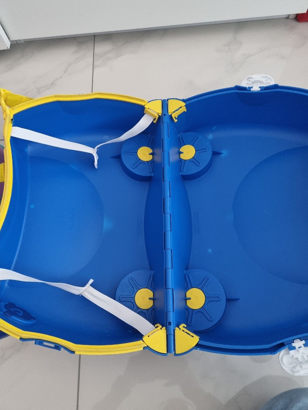 Trunki Valigie: Valise Trunki police – Usato da Courrendlin venduto da Audechetnuss 2