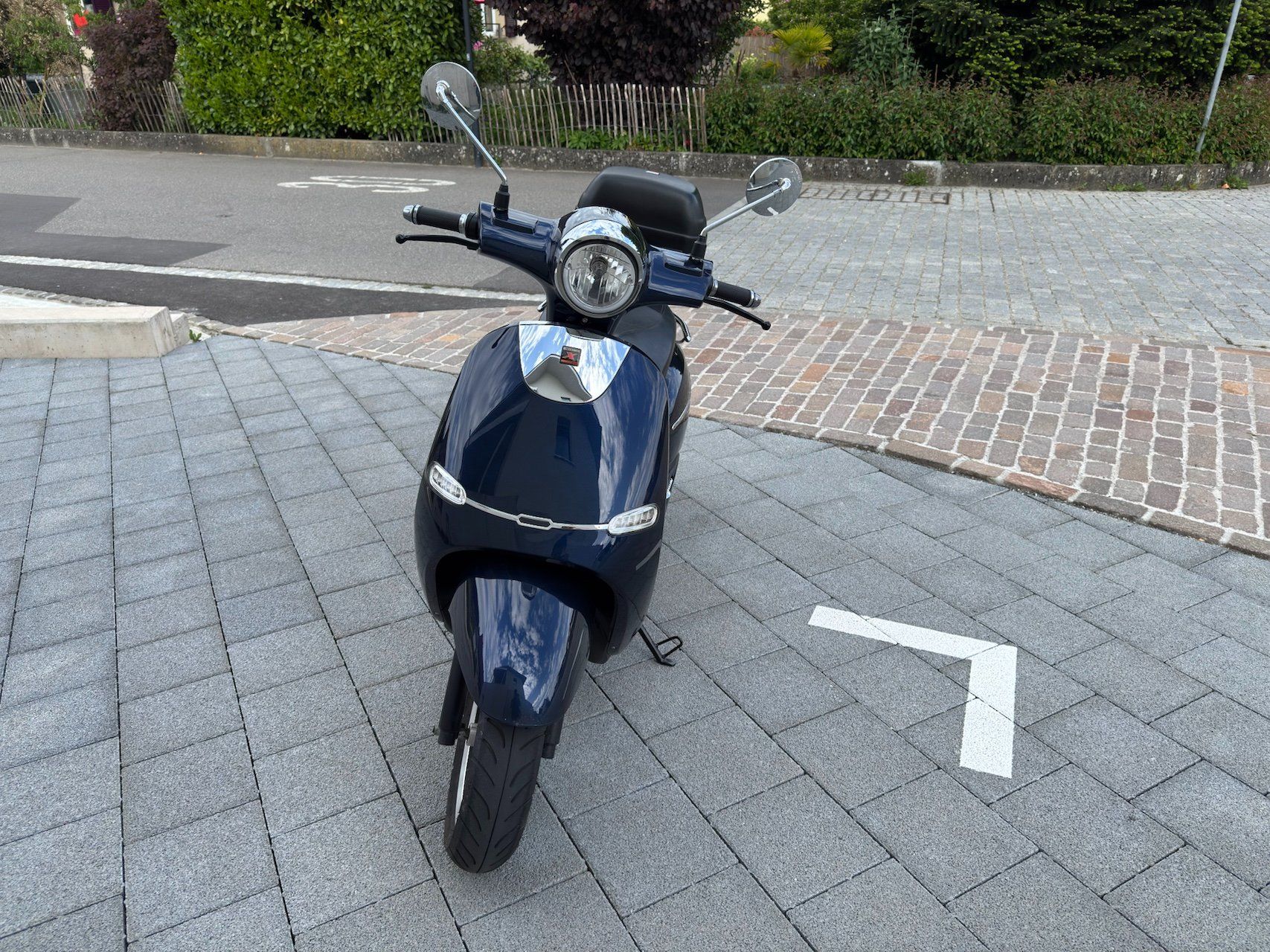 Scooters: Explorer E-Cruzer | E-Roller – D'occasion à Staufen par profitnow 1