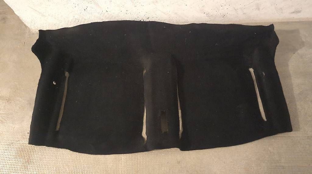 Tutti pezzi di ricambio auto: VW GOLF Moquette arrière – Usato da Gland venduto da nue_slk7