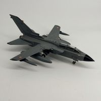 Avion Tornado italien maquette