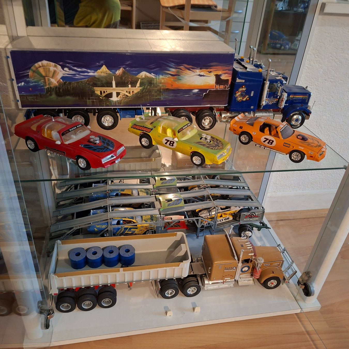Revell Kit di modellismo & Modellini statici: TRUCKS. USA  1/25 – Usato da Bavois venduto da Pafly63 4
