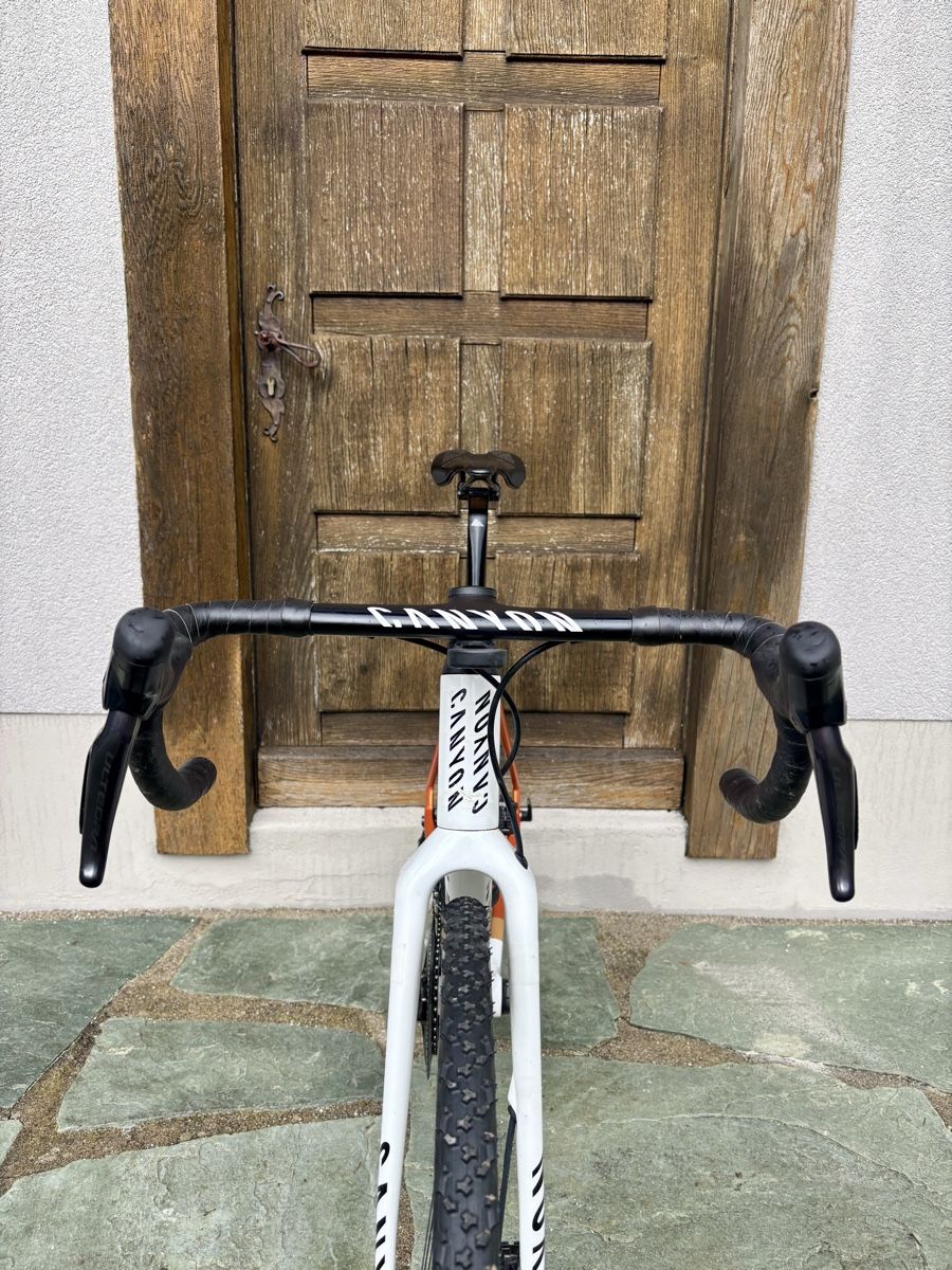 Canyon Biciclette: Canyon inflite CF SLX 8 – Usato da Sciernes-d'Albeuve venduto da den_tt5y 5