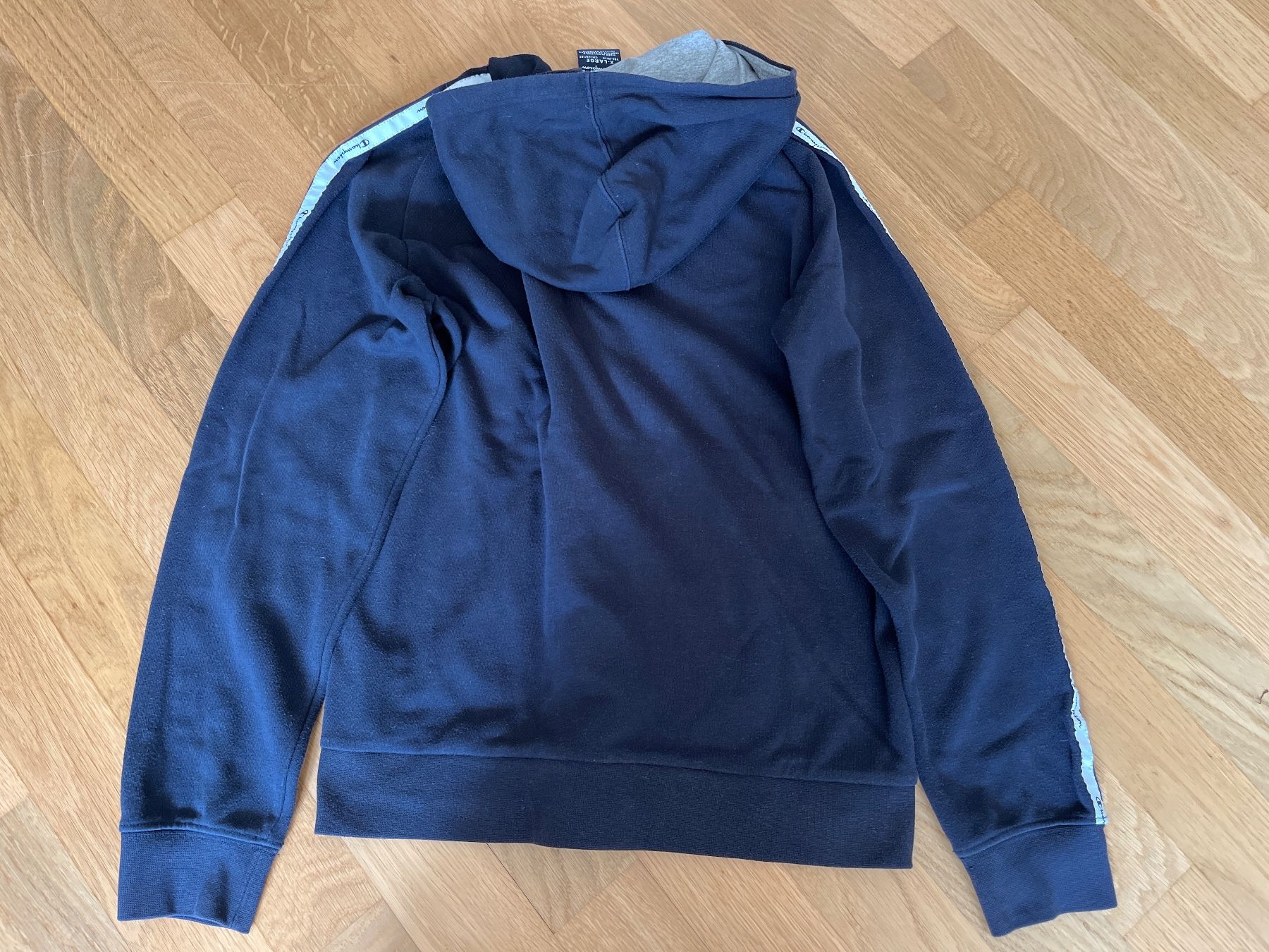 Champion Giacche & Cappotti: Sweatjacke CHAMPION Gr. X-Large – Usato da Bern venduto da chrimi05 2