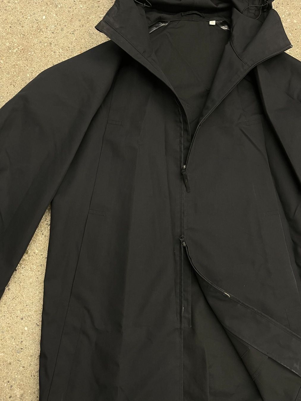 Uniqlo Giacche: Uniqlo U x Christophe Lemaire Tech Coat – Usato da Zürich venduto da msolari92 1