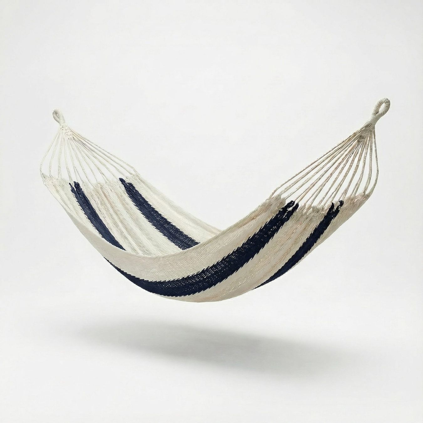 Amache: Perfect Coton Hammock for Kids - Soft & Resistant - 50% – Usato da Dübendorf venduto da Mayan-Dreams