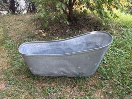 antike grosse Kinderbadewanne feuerverzinkt