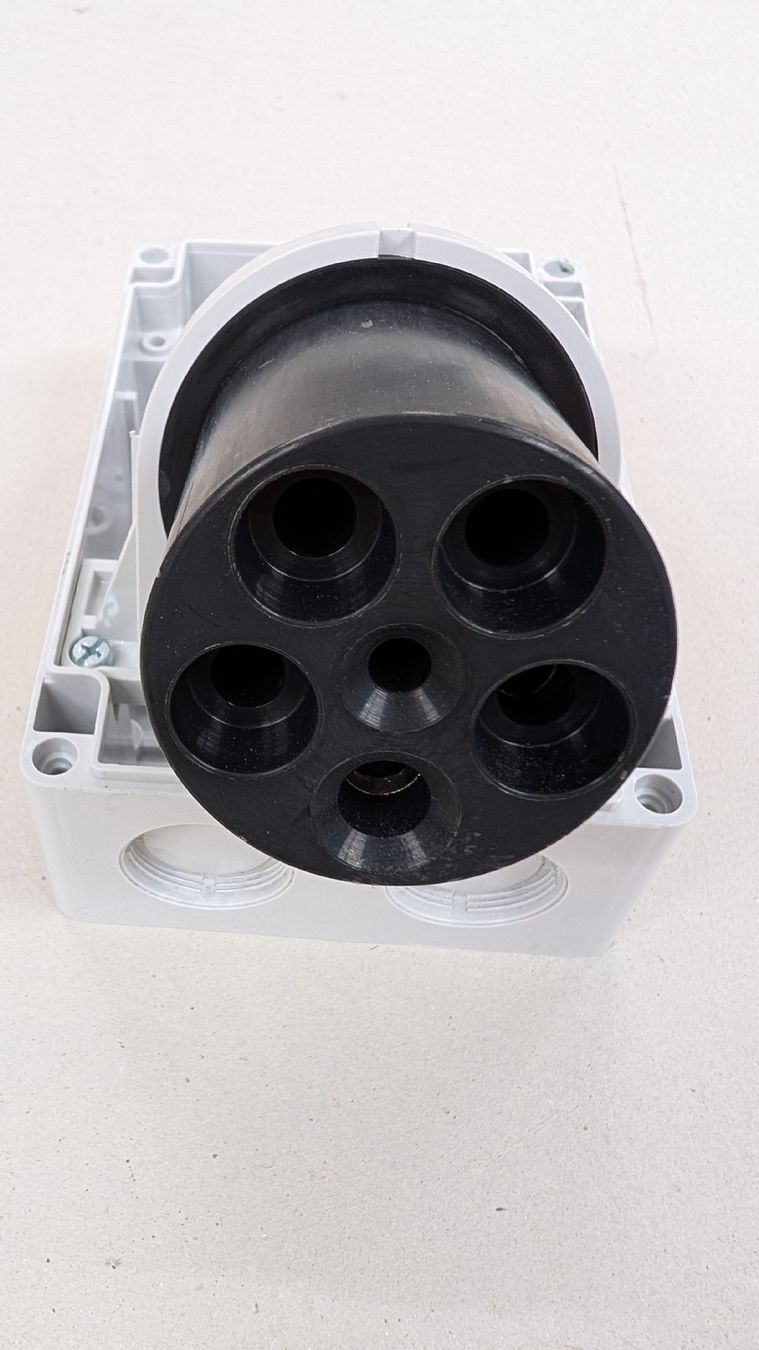 Spine: CEE 63A 6h Aufputz Bals – Nuovo e nell'imballaggio originale da Volketswil venduto da mar_c5pv 3