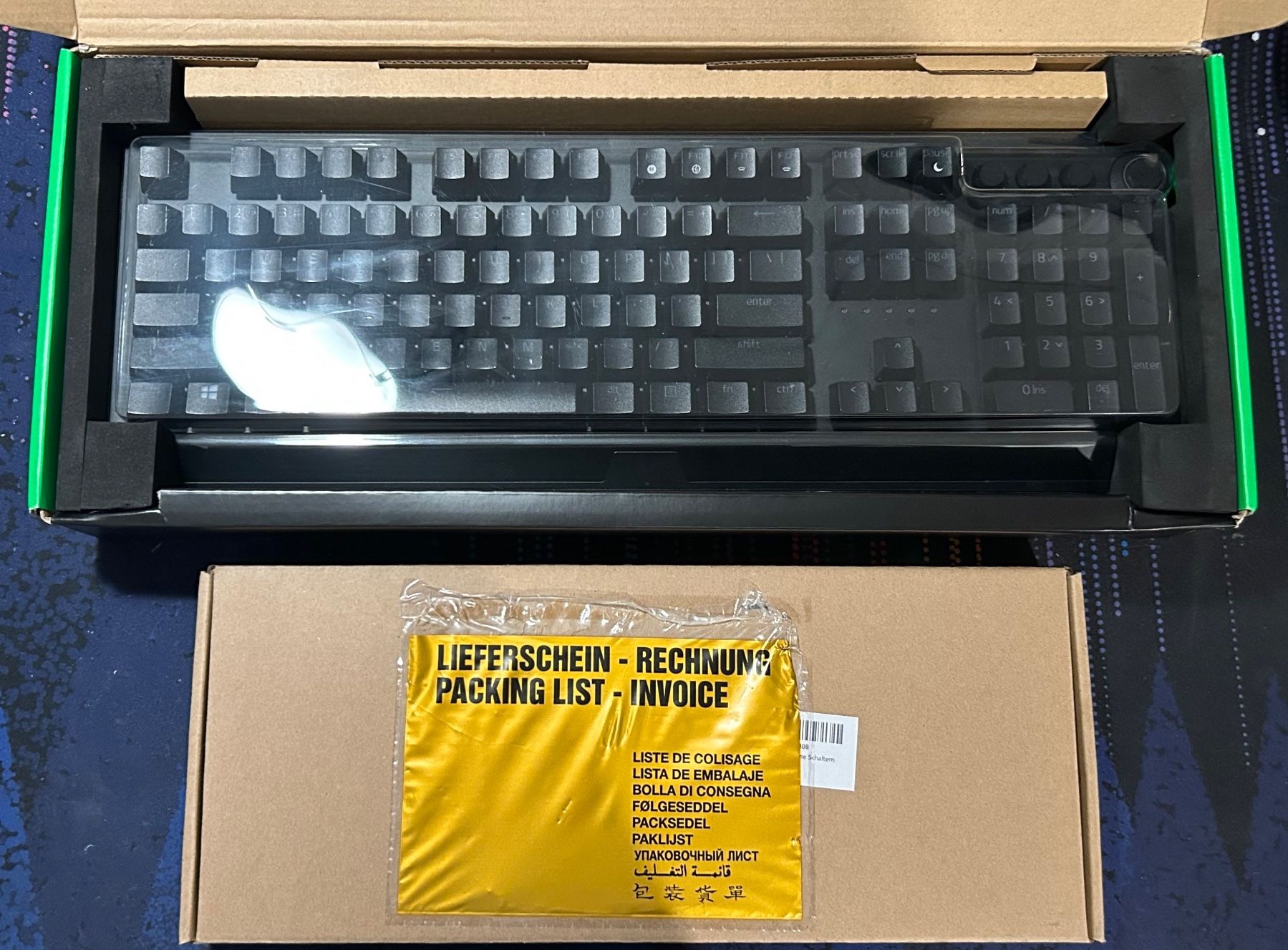 Razer Tastiere: Razer Blackwidow V3 Pro keyboard with EPOMAKER MARRS keycaps – Usato da Basel venduto da petergy 6