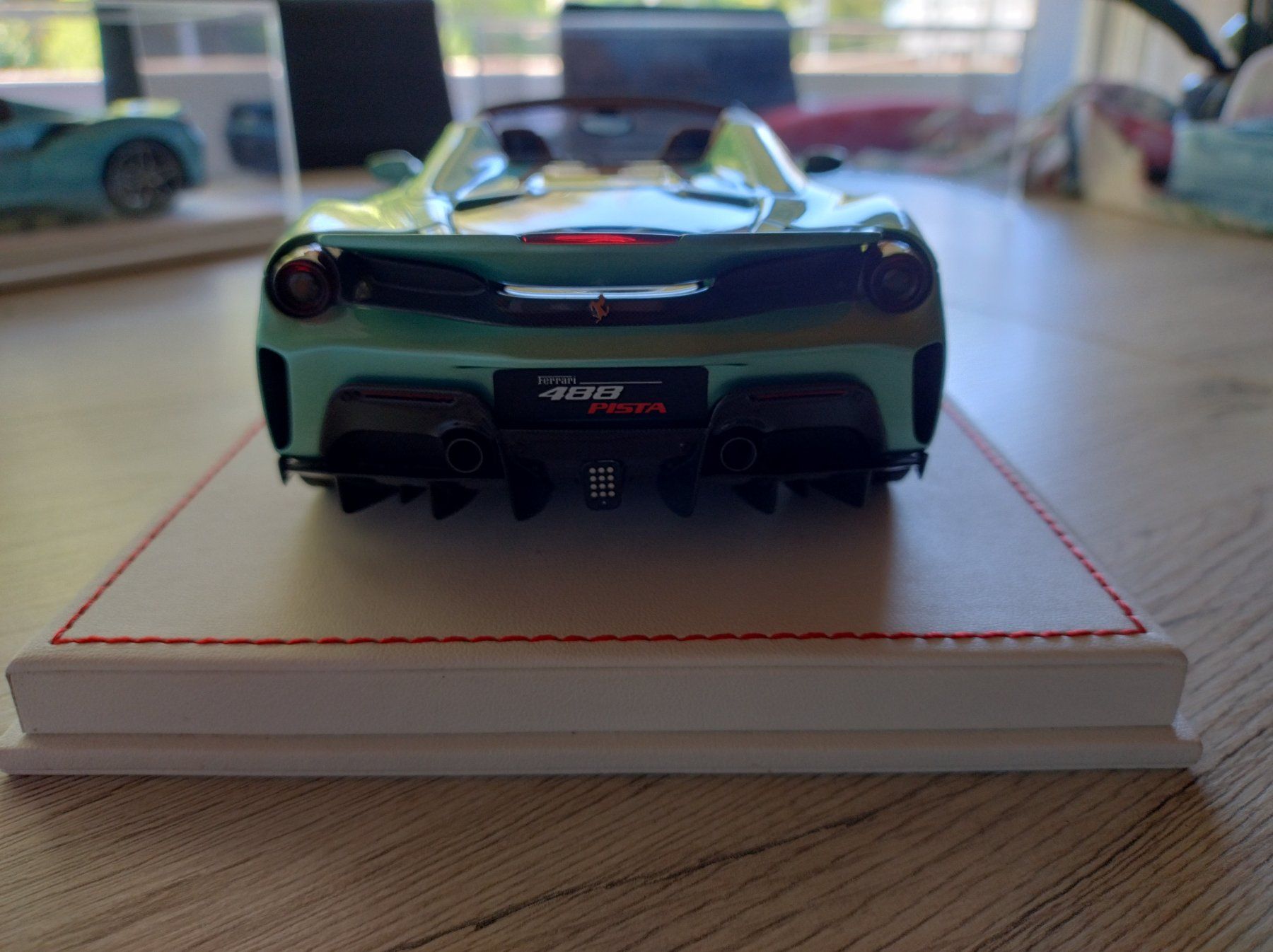 Ferrari Modellini d'auto: Ferrari 1/18 – Nuovo e nell'imballaggio originale da Ostermundigen venduto da nikcal 4