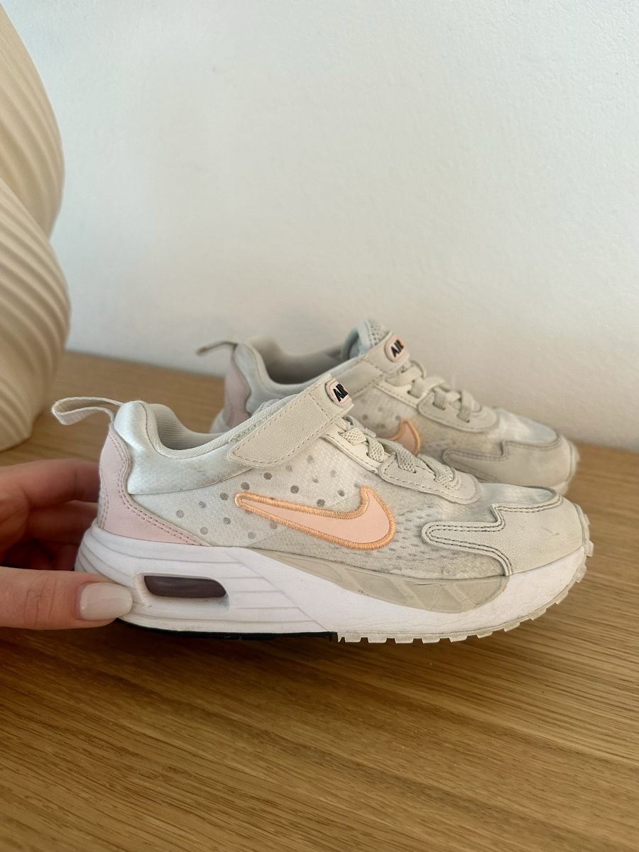 Nike Scarpe per ragazze: Nike Airmax Sneaker Gr. 30 – Usato da Rudolfstetten venduto da dan_l9yq