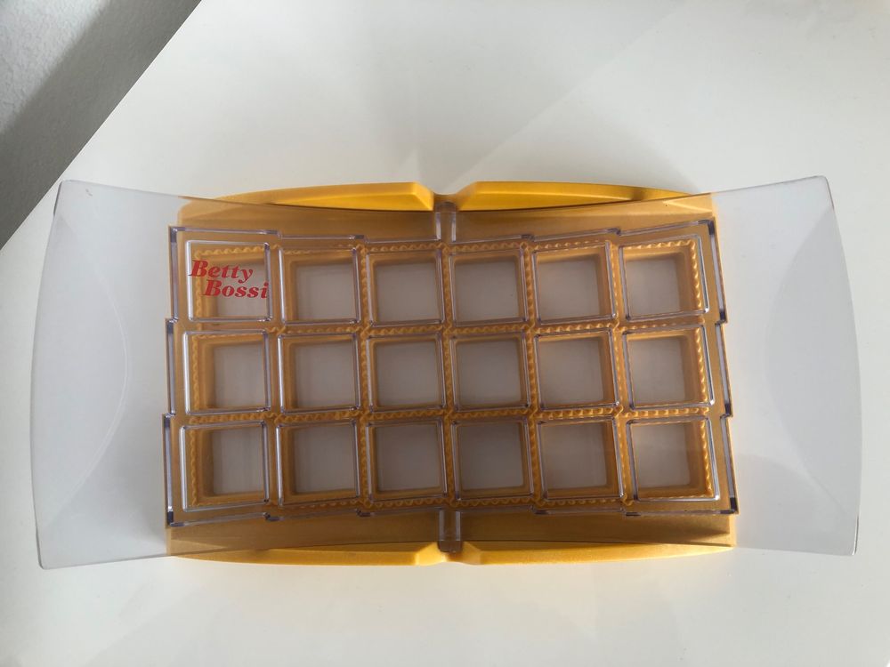 Marcato Stampino per ravioli circolare con bordi zig zag 38 mm - Vanoli