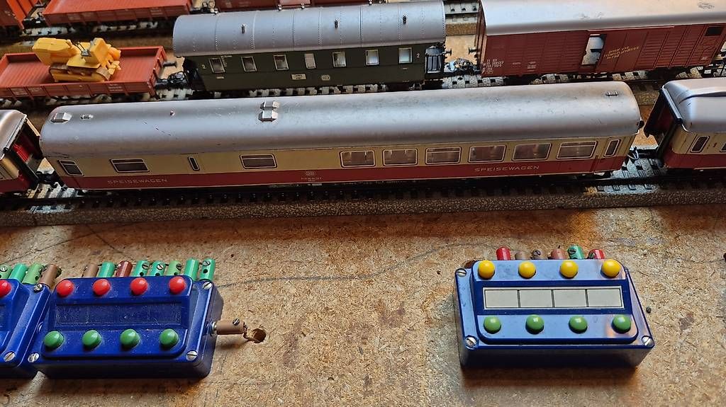 Märklin Modellini di ferrovie: MÄRKLIN TEE Zug – Usato da Fisibach venduto da Lorobin