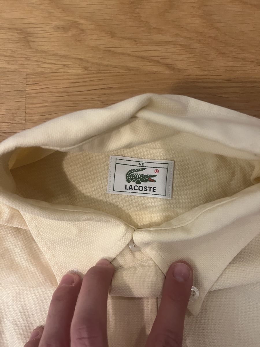 Lacoste Chemises: Lacost Withe Button Up shirt – D'occasion à Winterthur par 3mi_2kpf 3